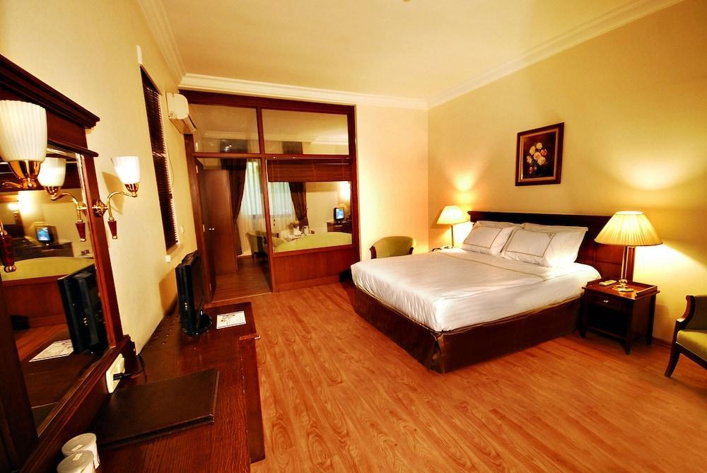 Golden Crown Hotel Provincia di Provincia di Istanbul Esterno foto